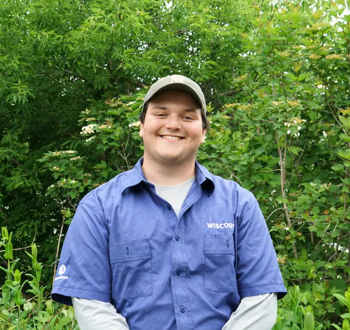 Crew Member - Ethan